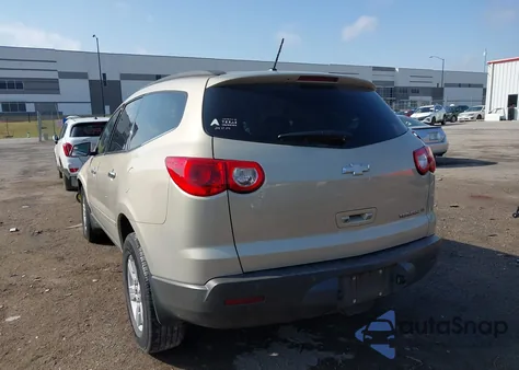 2011 Chevrolet Traverse 1Lt z USA, uszkodzony, nr VIN 1GNKRGEDXBJ333992